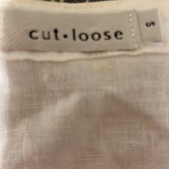 Cut Loose romantic open front blouse - Picture 6 of 7